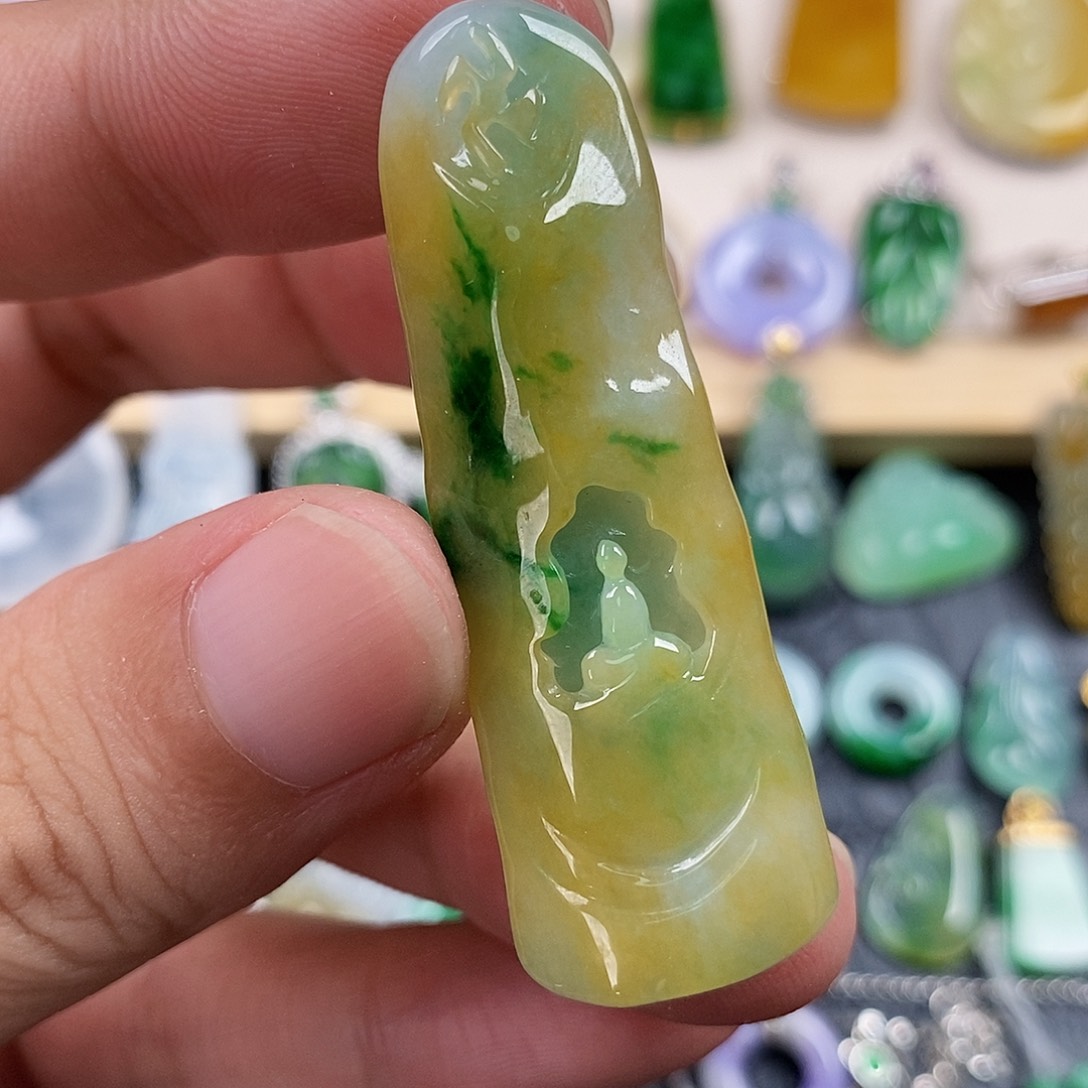 翡翠未镶嵌颈饰翡翠