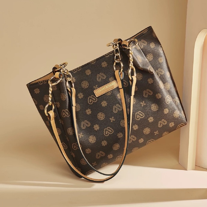 02长款法式防盗磨砂魔术贴斜挎包时尚经典单肩百搭托特包轻奢