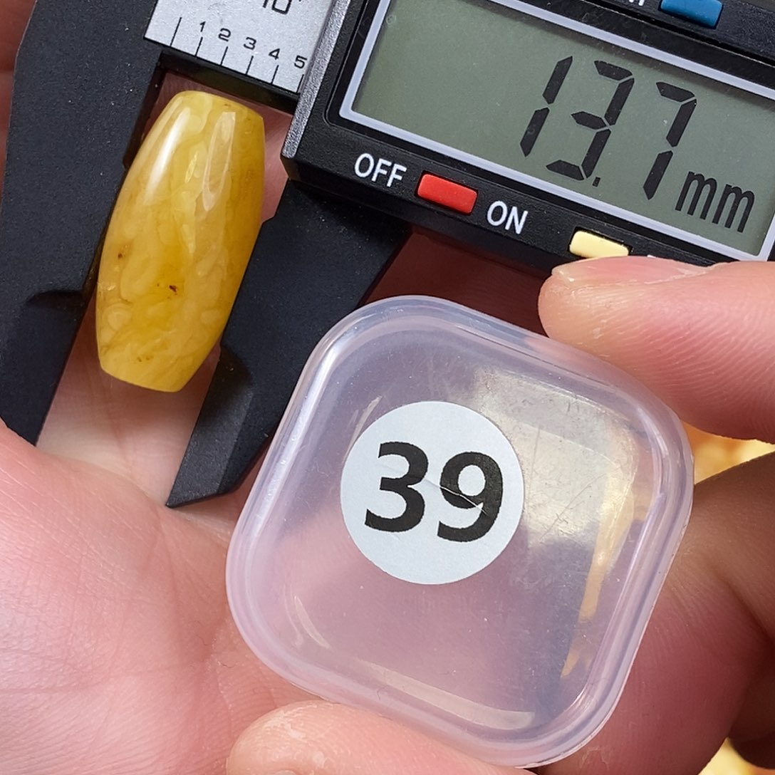 琥珀裸石未镶嵌微瑕