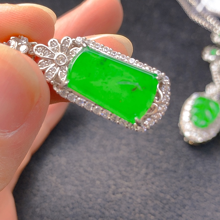 翡翠银S925镶嵌颈饰