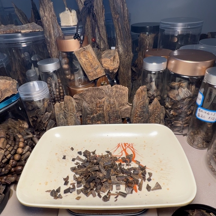 香榧木何*敏海南黑棋沉水米粒料