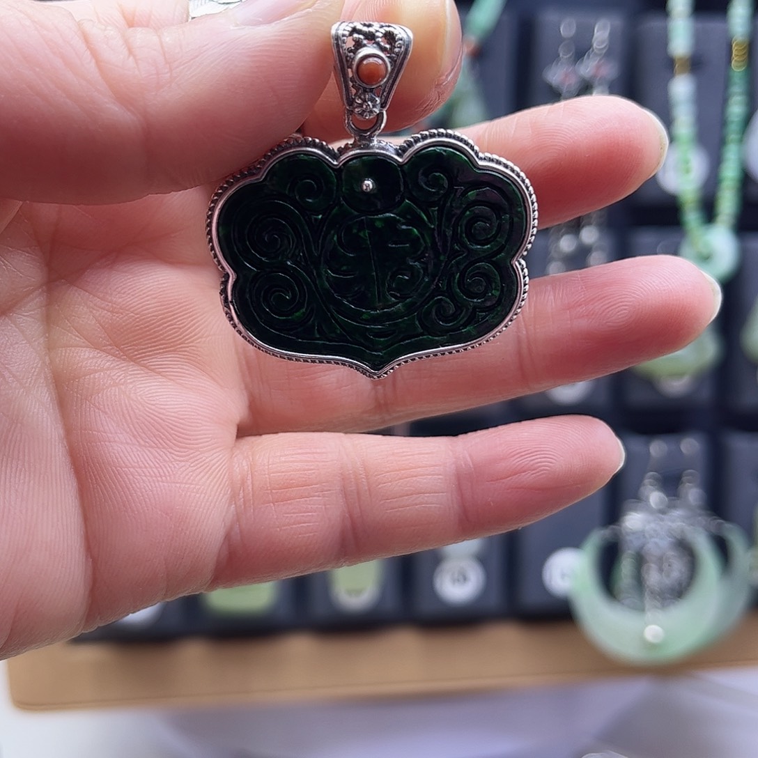 优***优翡翠银S925镶嵌颈饰