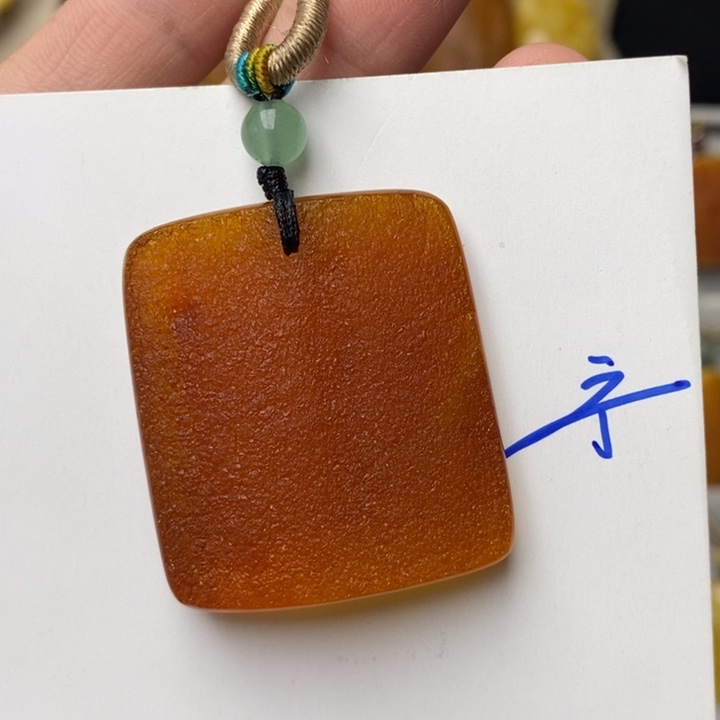 琥珀颈饰未镶嵌琥珀蜜蜡