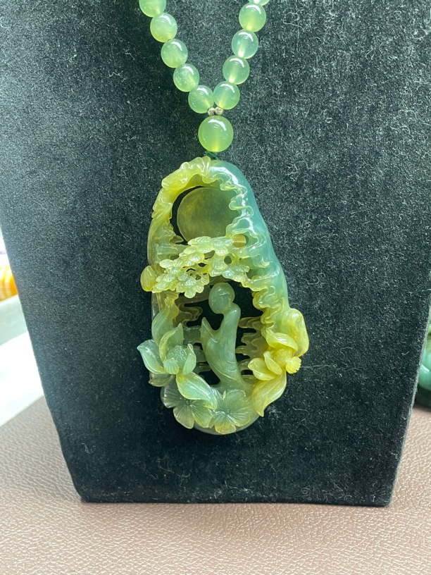 天然岫玉玉石王花玉深坑老料，手工镂空雕刻 悟道  挂件毛衣链