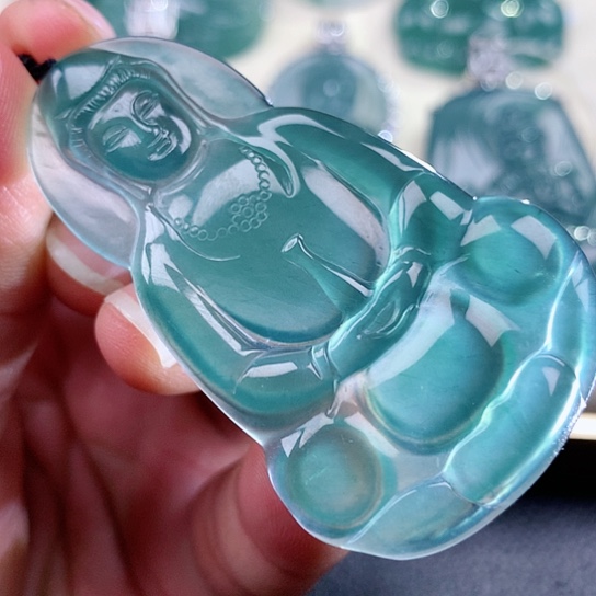 【闪购商品】翡翠颈饰未镶嵌天然翡翠