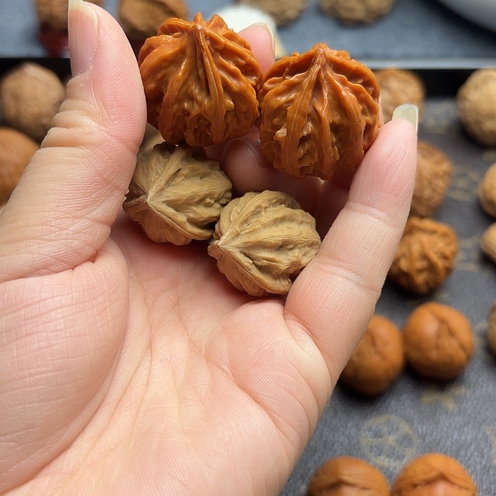 文玩核桃把件c**,三棱手捻2对01