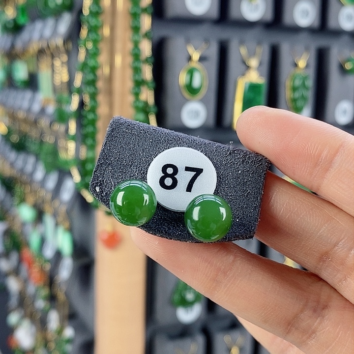 和田玉耳饰18K金镶嵌