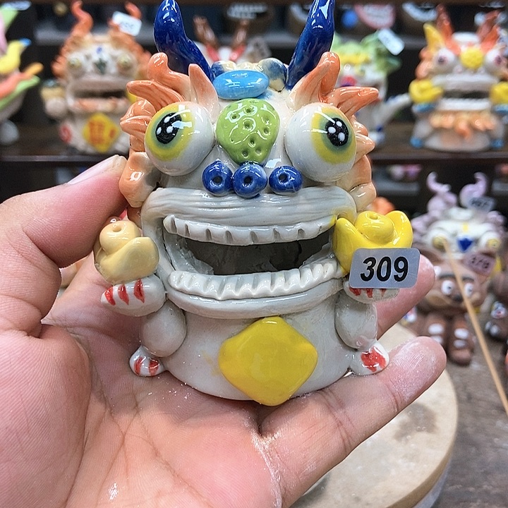 摆件直播间手工抽象陶瓷摆件309