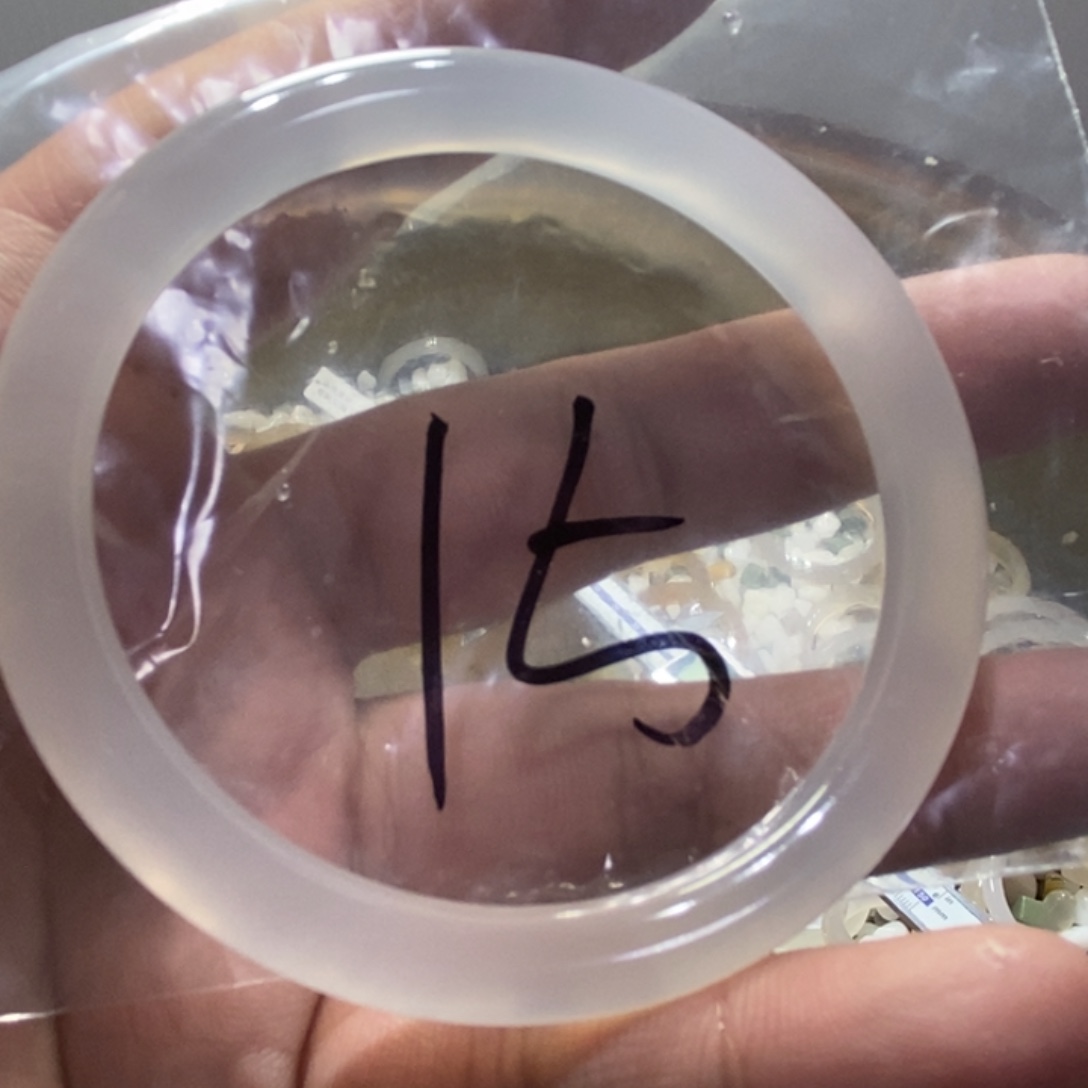 小***.玛瑙/玉髓未镶嵌手镯15号