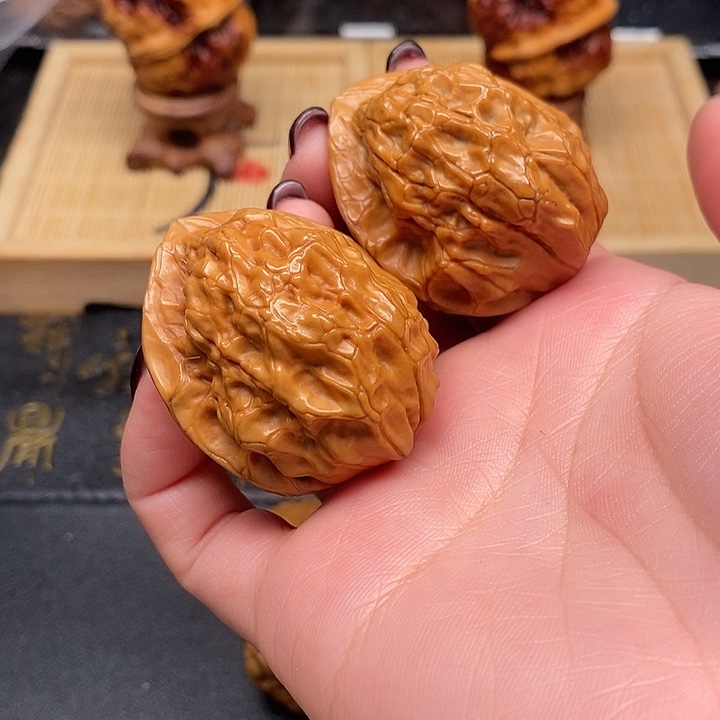 文玩核桃吊坠烈火金蟾