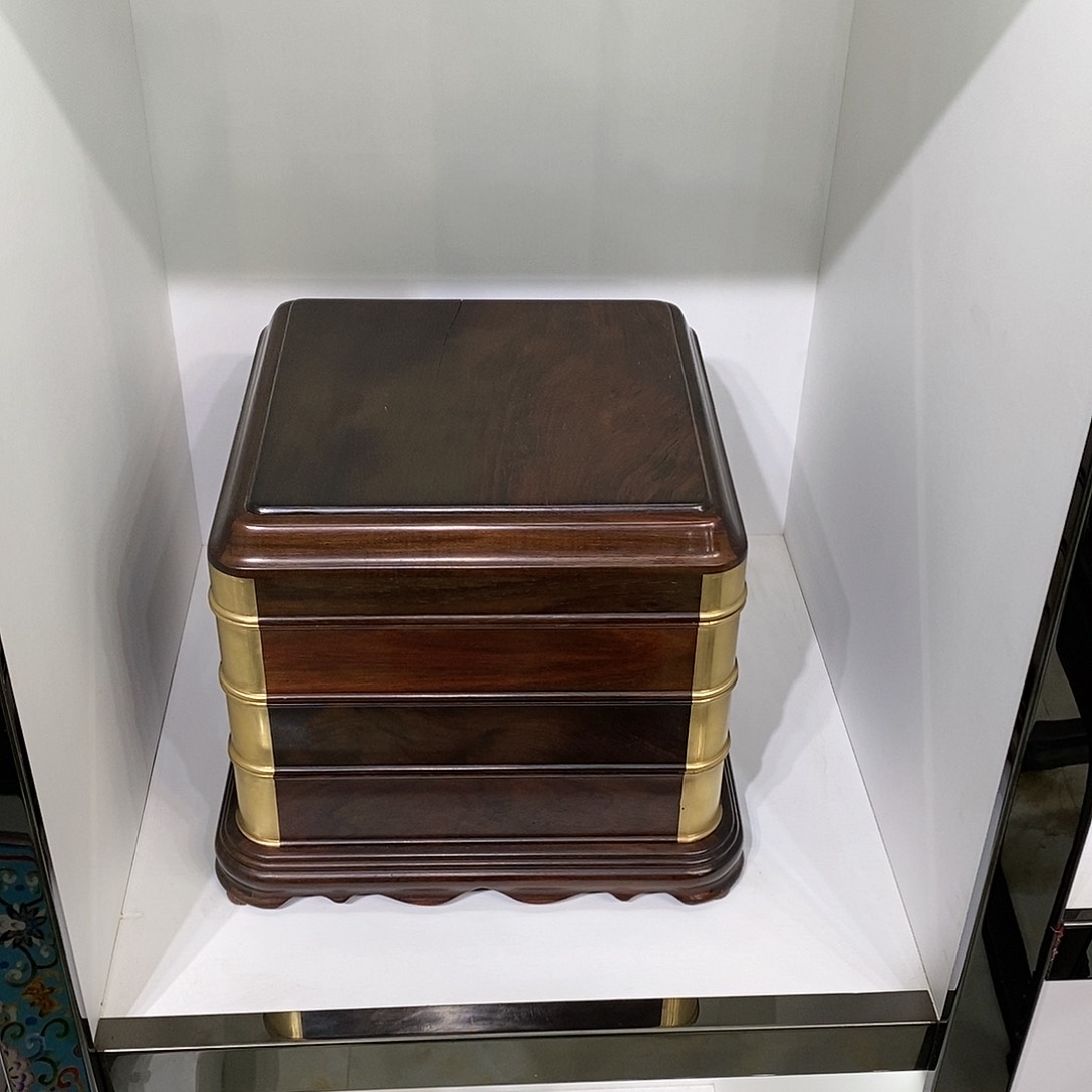 红酸枝木类成套家具茶盒