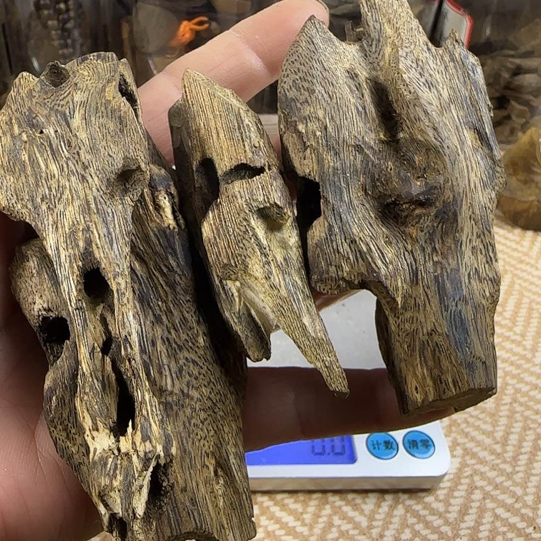 沉香沉香碎屑棋楠虫漏59 克