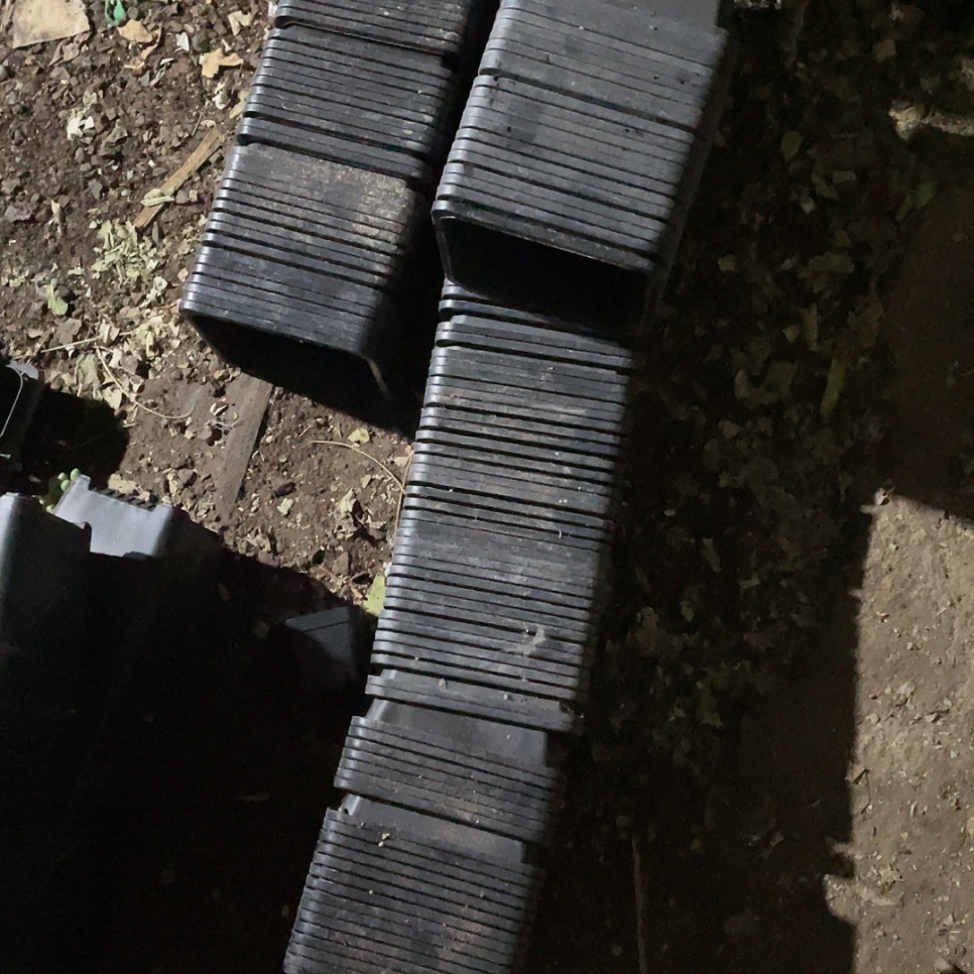 溺***爱140花盆，140个左右！