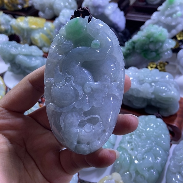 翡翠未镶嵌把件封侯拜相