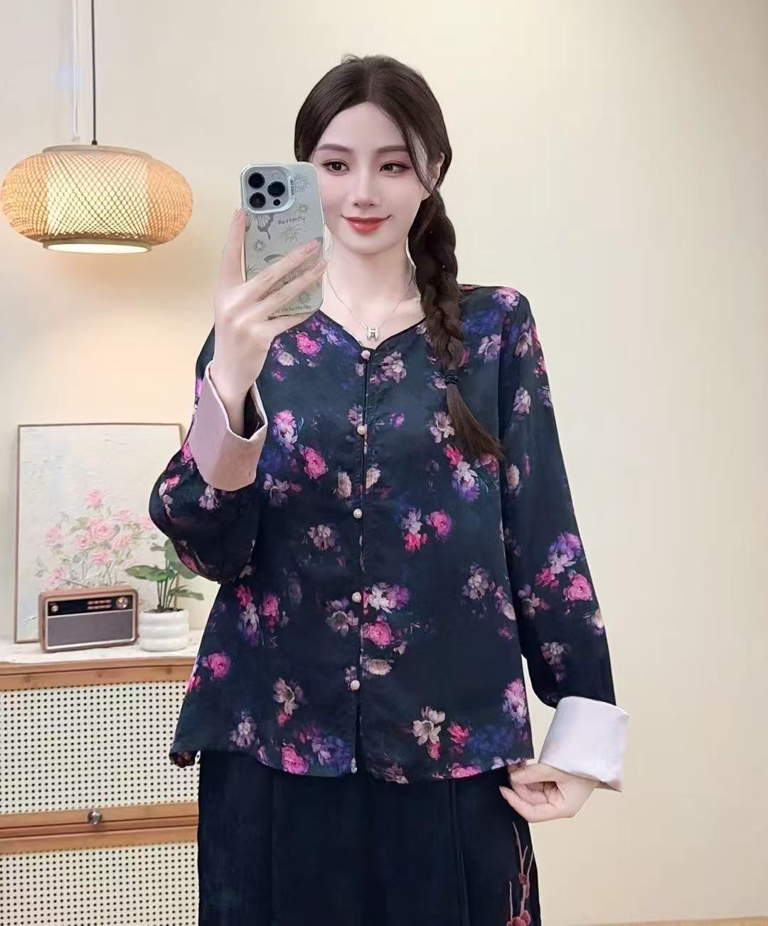 2025秋季新款新中式国风缎面对襟外套女宽松显瘦百搭上衣女