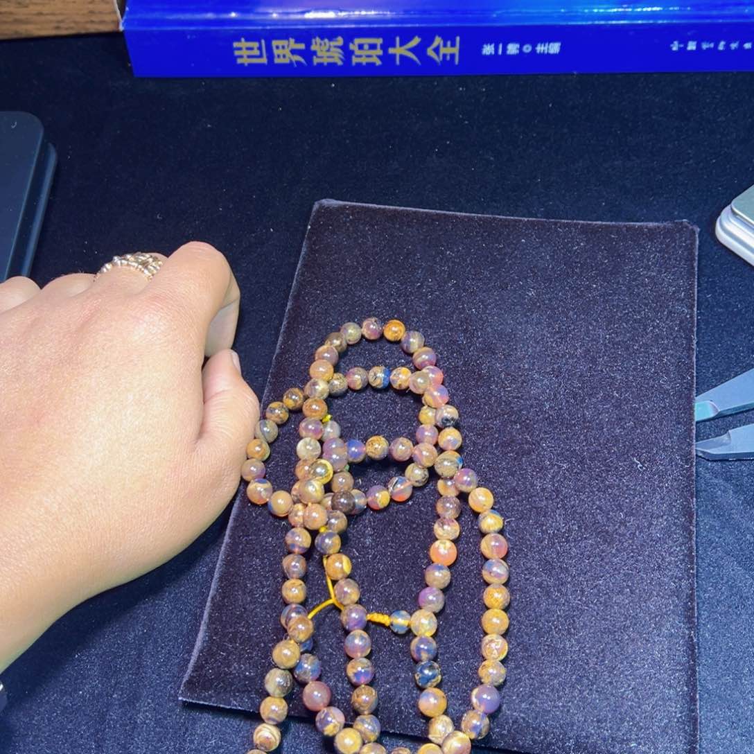 琥珀裸石未镶嵌琥珀