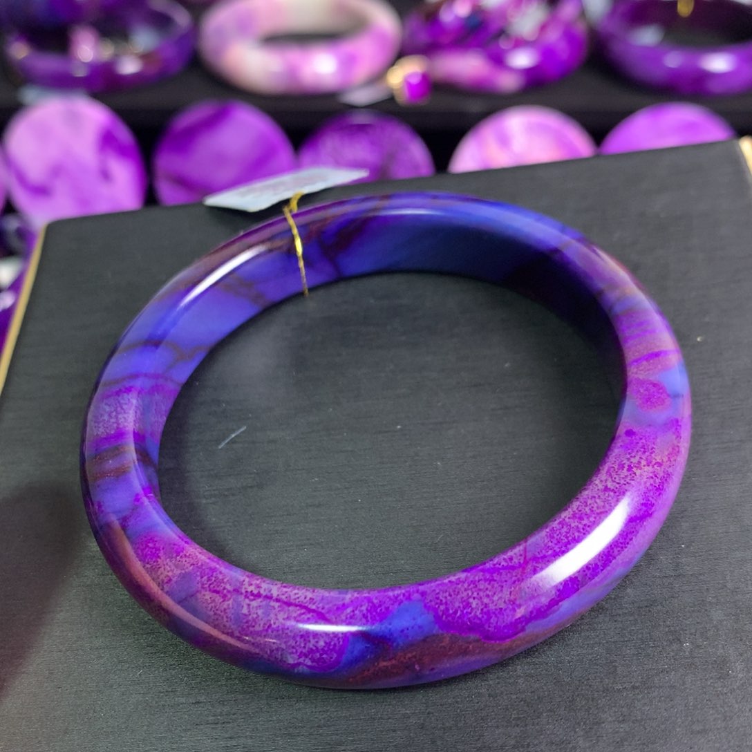 未镶嵌苏纪石（舒俱来）蓝紫幻彩手镯60+圈口