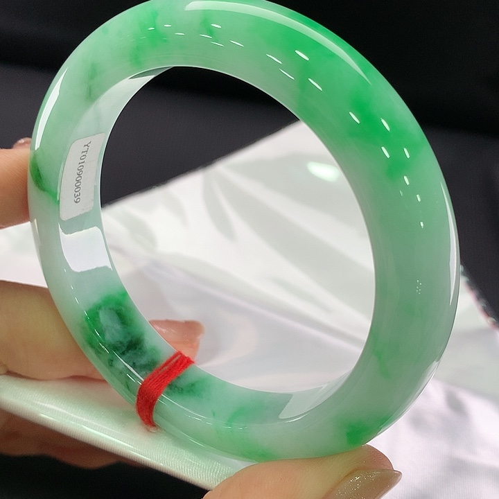 翡翠未镶嵌手镯正圈58-59