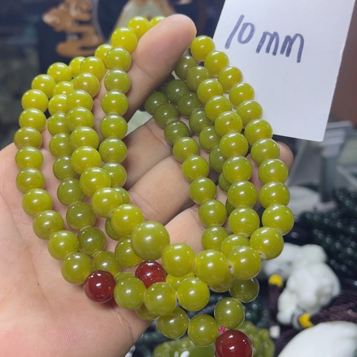 蛇纹石玉项链未镶嵌