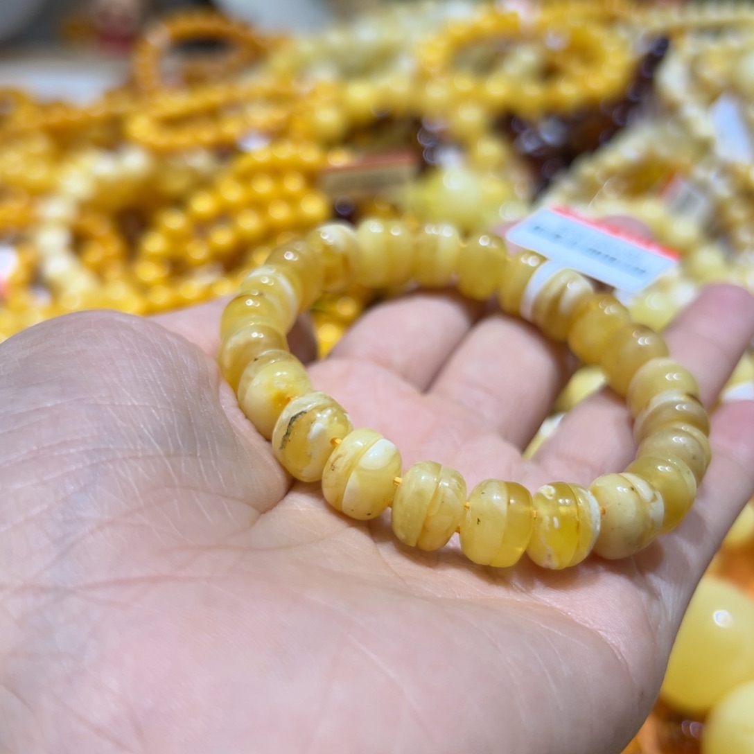 琥珀珠宝奇石未镶嵌