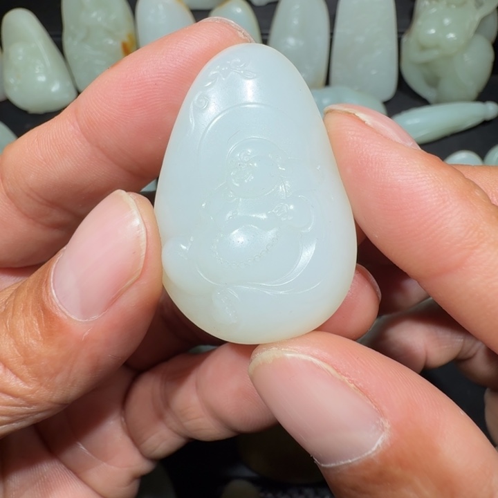 颈饰未镶嵌和田玉6*