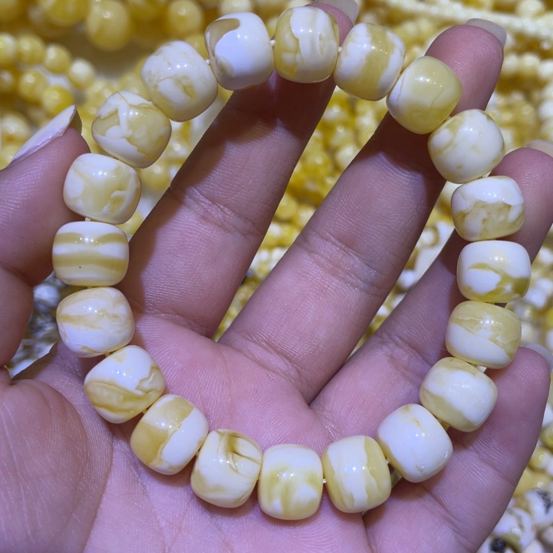 蜜蜡未镶嵌珠宝奇石11.2m