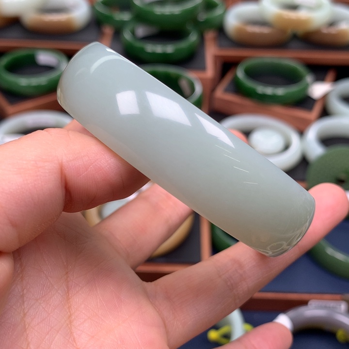 和田玉手镯5960圈口未镶嵌