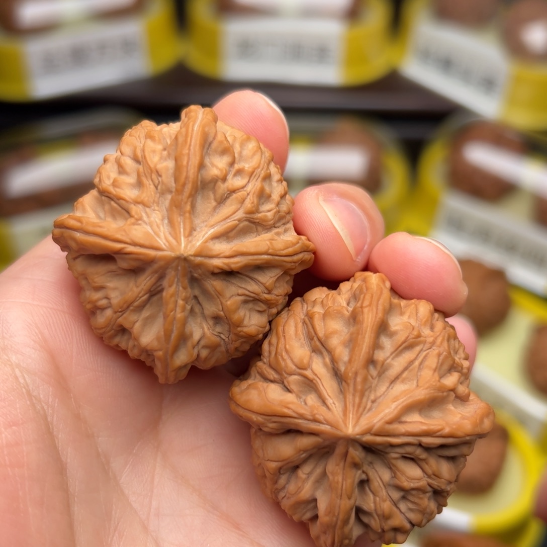 文玩核桃吊坠云溪山