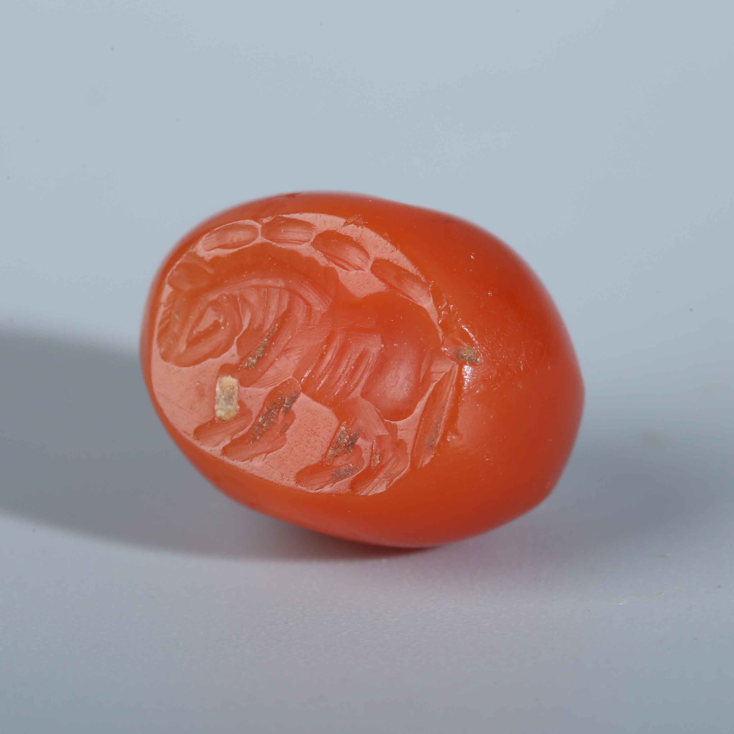 H12-090 萨珊王朝图腾红玉髓玛瑙半球 12*9.1mm