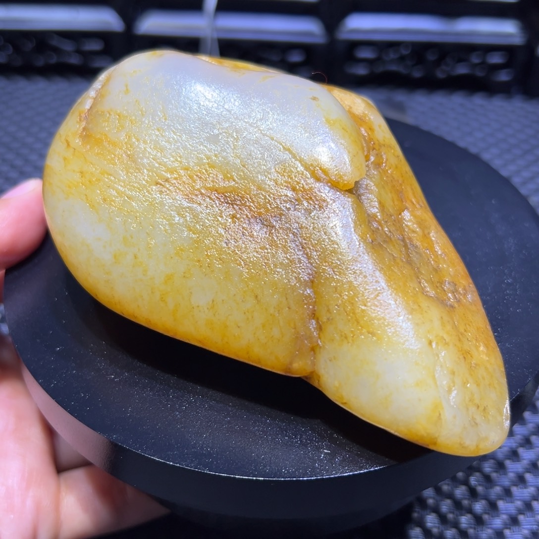 和田玉（子料）未镶嵌颈饰400克-50