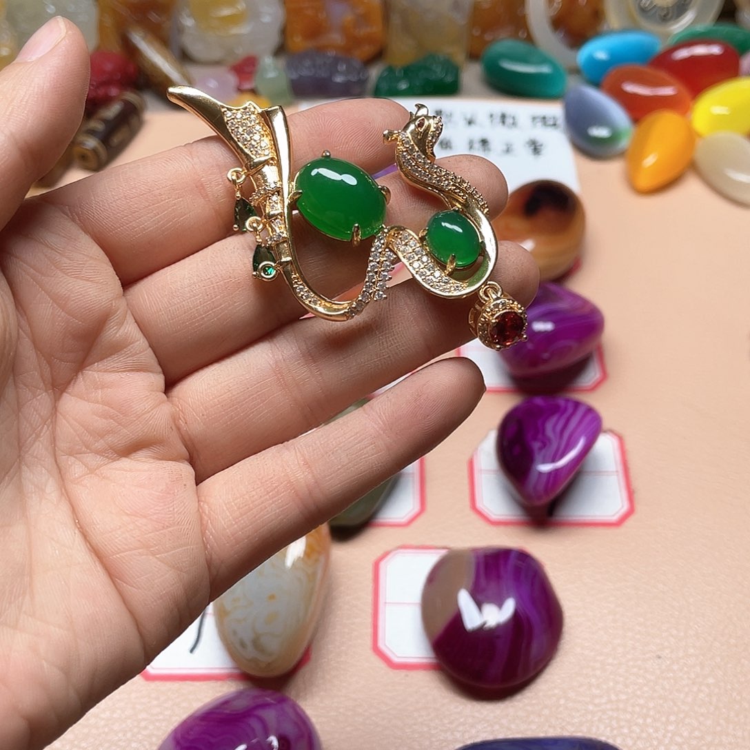 玛瑙/玉髓未镶嵌颈饰l***兒