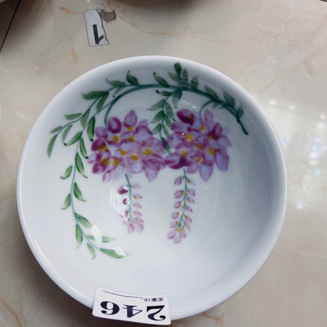 景德镇陶瓷手工手绘制作