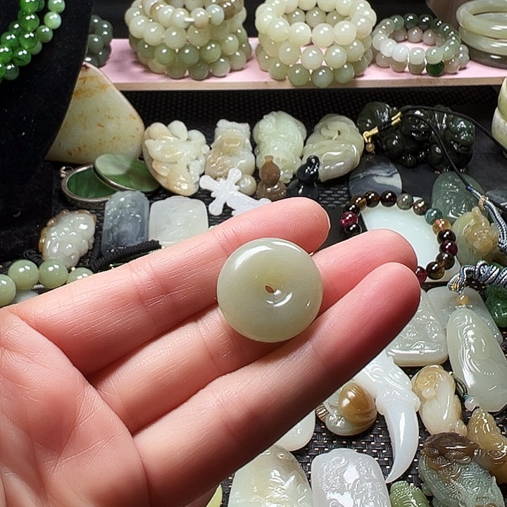 和田玉（糖玉）未镶嵌手链