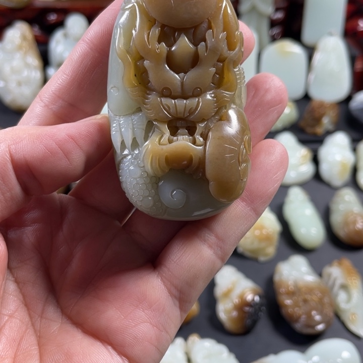 和田玉（糖玉）未镶嵌挂件