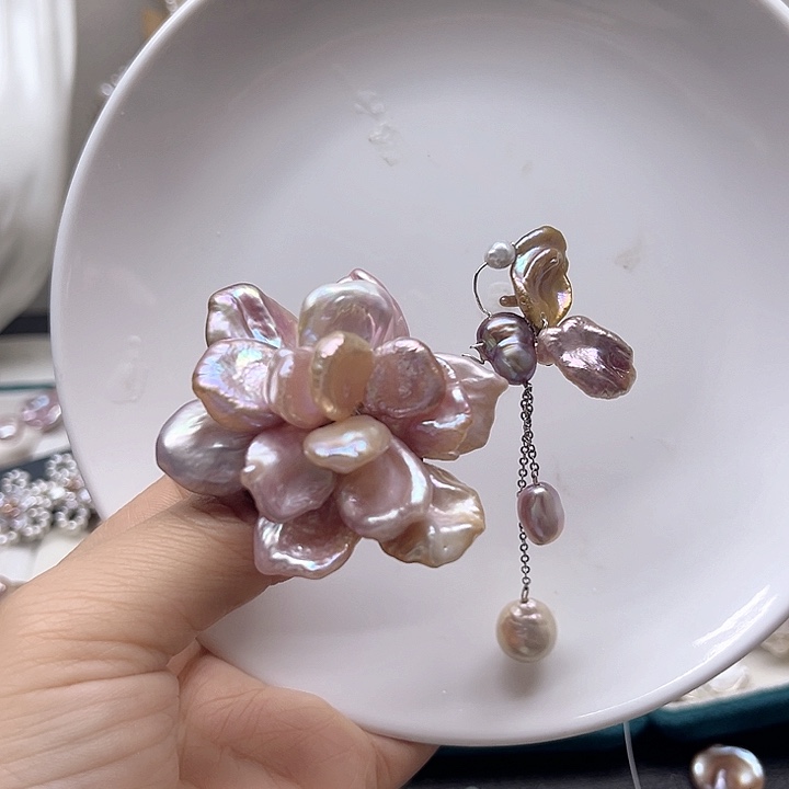 静***开蝴蝶粉色 加叶子花苞