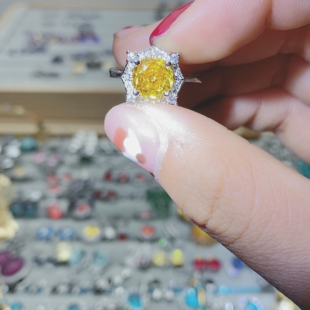 【闪购商品】托帕石耳饰银S925镶嵌