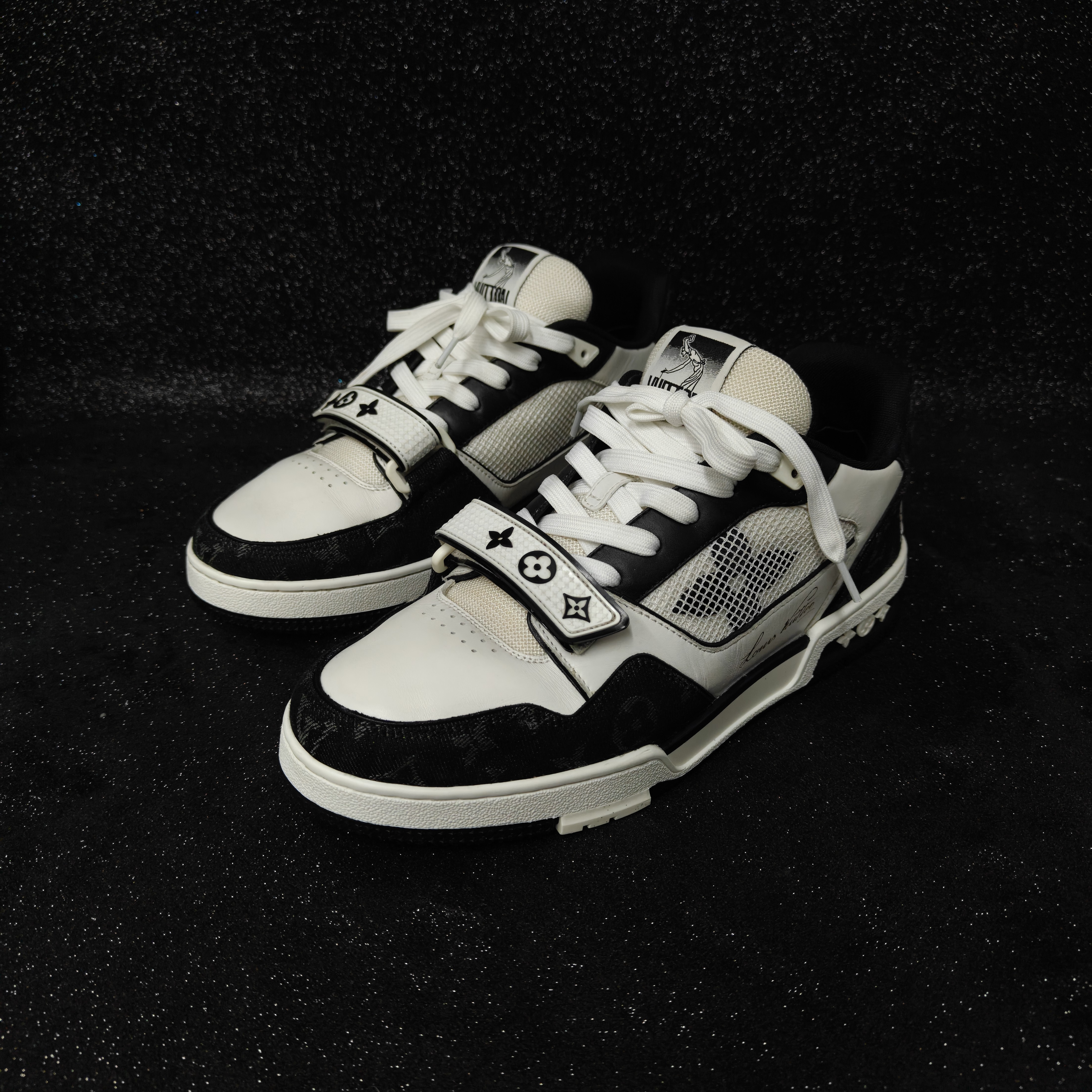 99新 LouisVuitton/路易威登 8码/42码/黑白牛仔魔术贴潮鞋