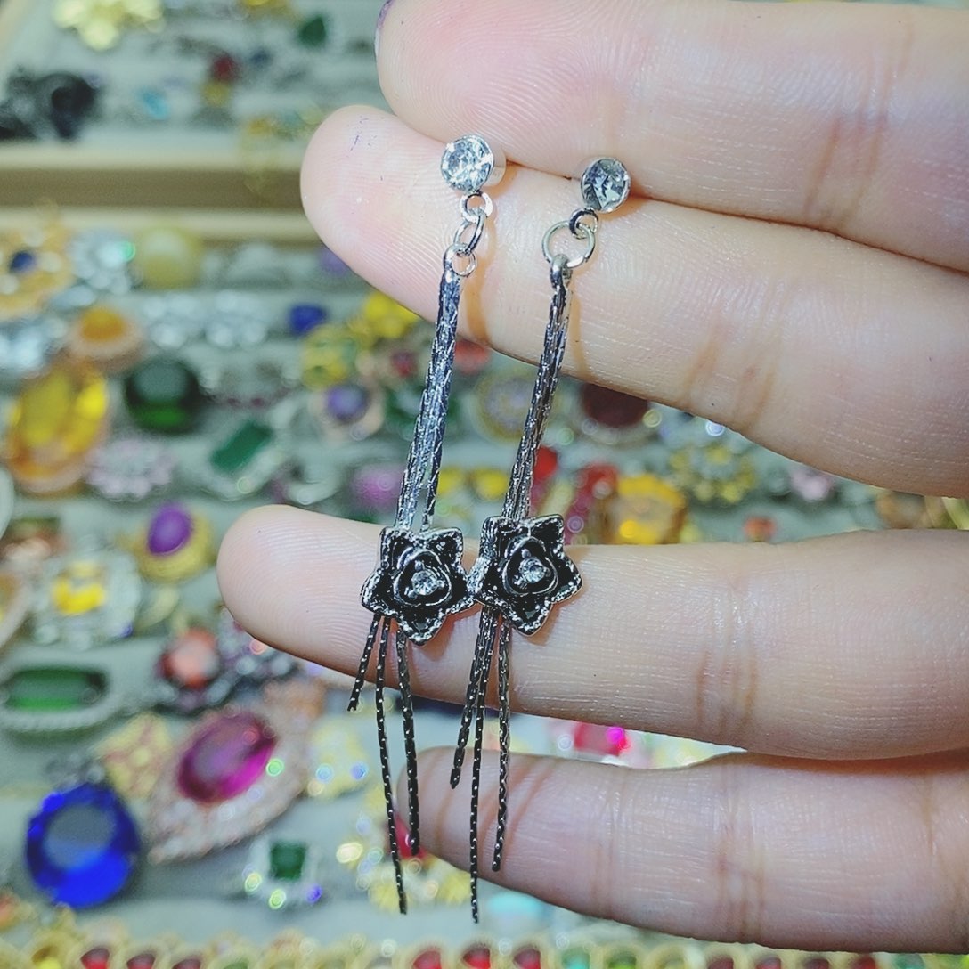 【闪购商品】托帕石耳饰银S925镶嵌