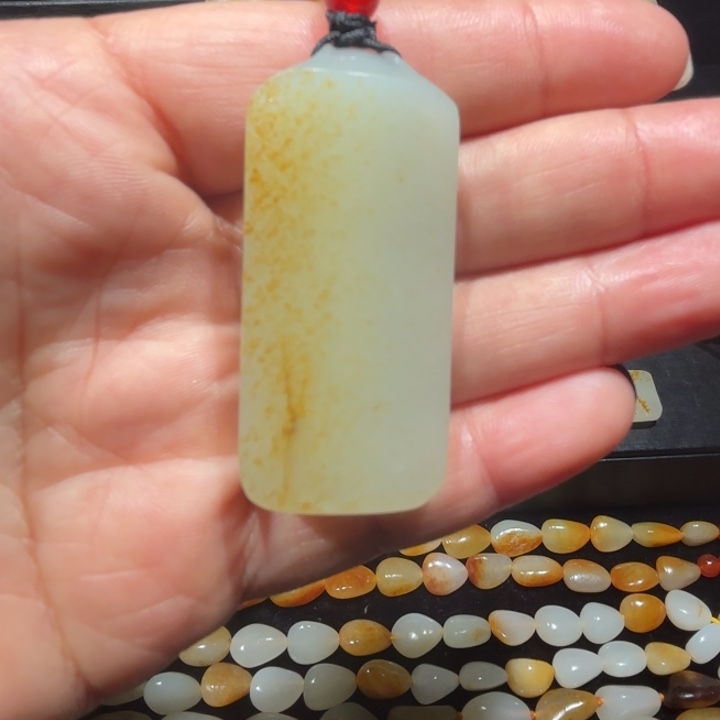 和田玉吊坠(不含链)未镶嵌