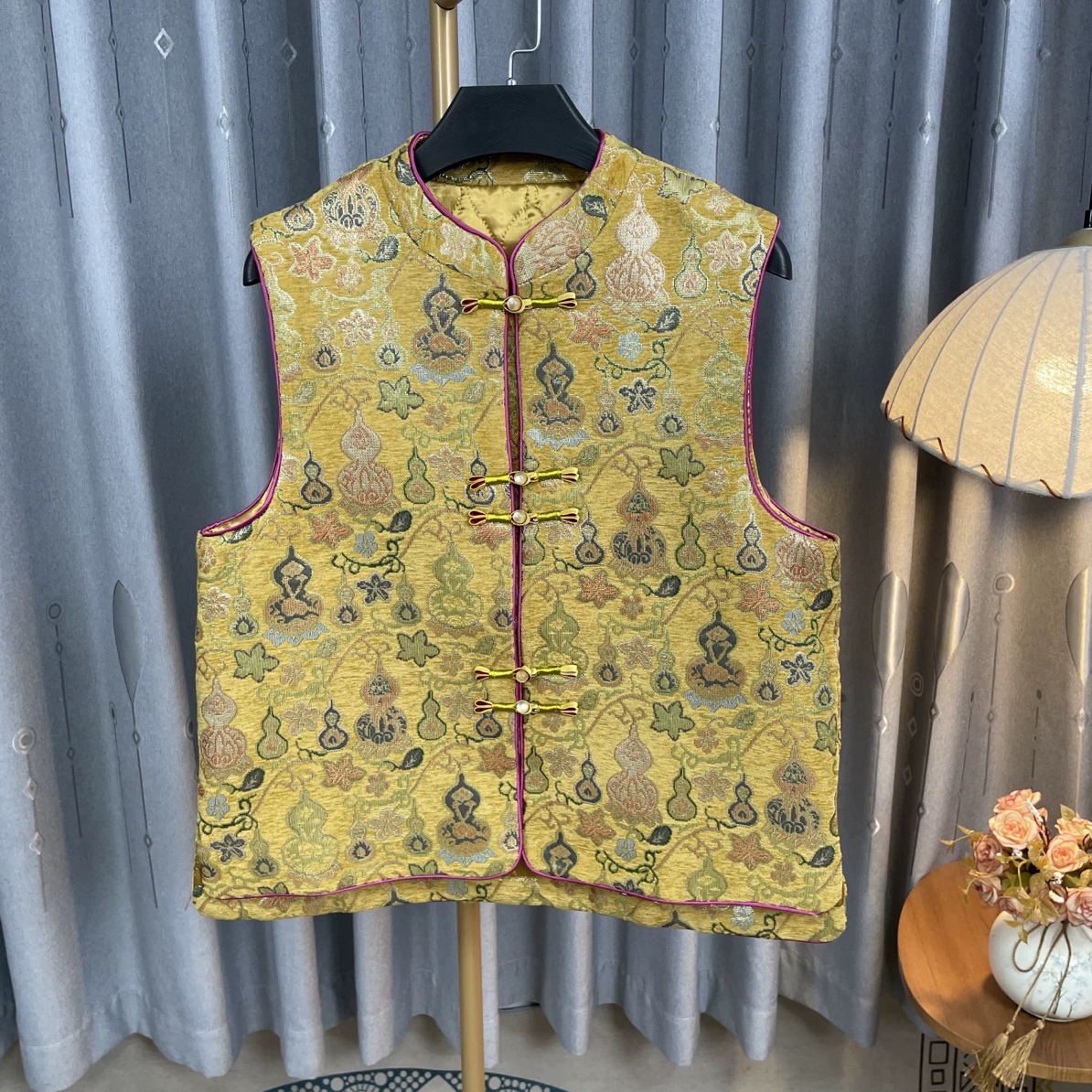 新中式立领织花加棉马甲女盘扣宽松外搭背心国风棉马夹