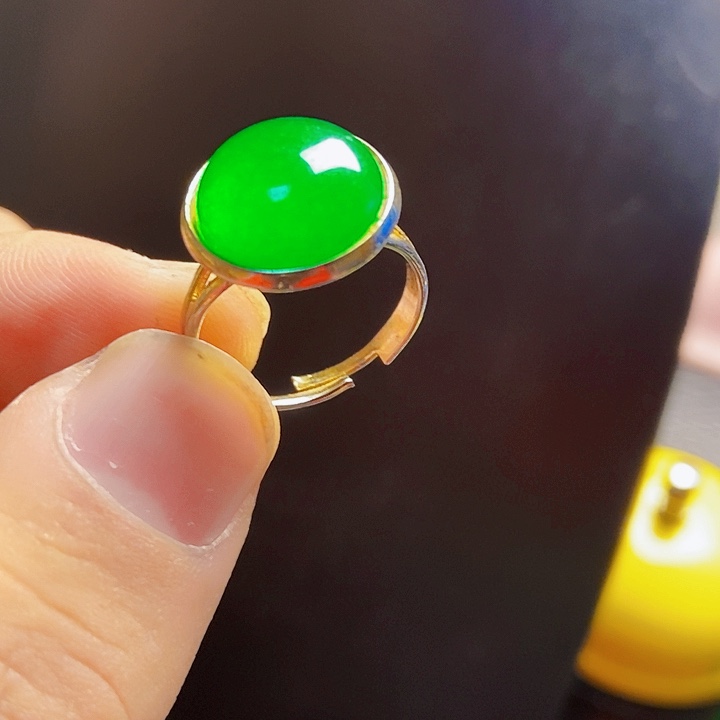 翡翠14K金镶嵌颈饰