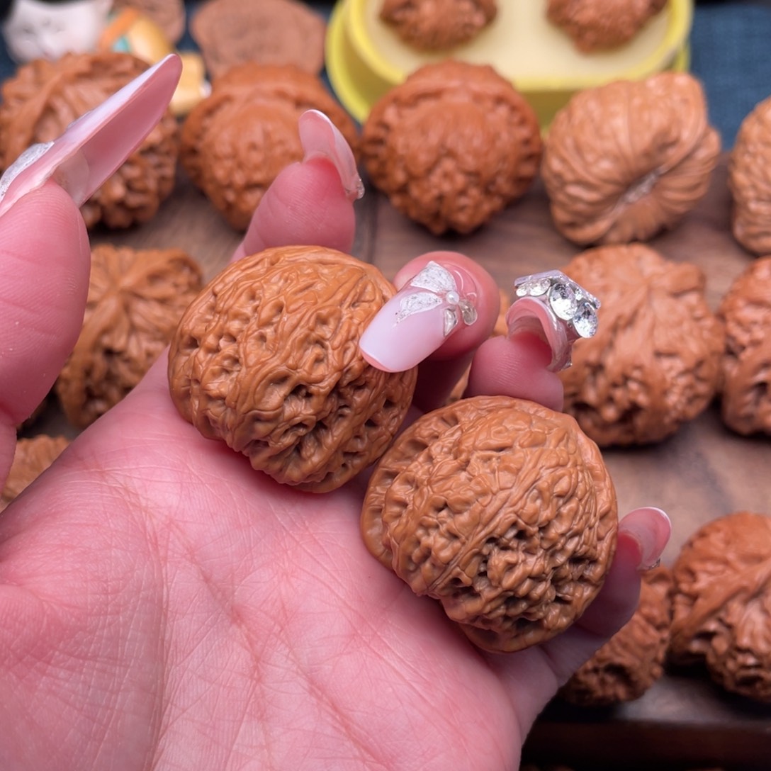 把件文玩核桃全品，三角密纹狮子头34