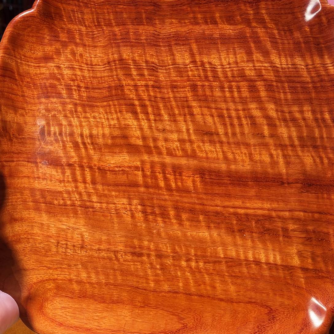 紫檀木类成套家具缅花水波纹盘子