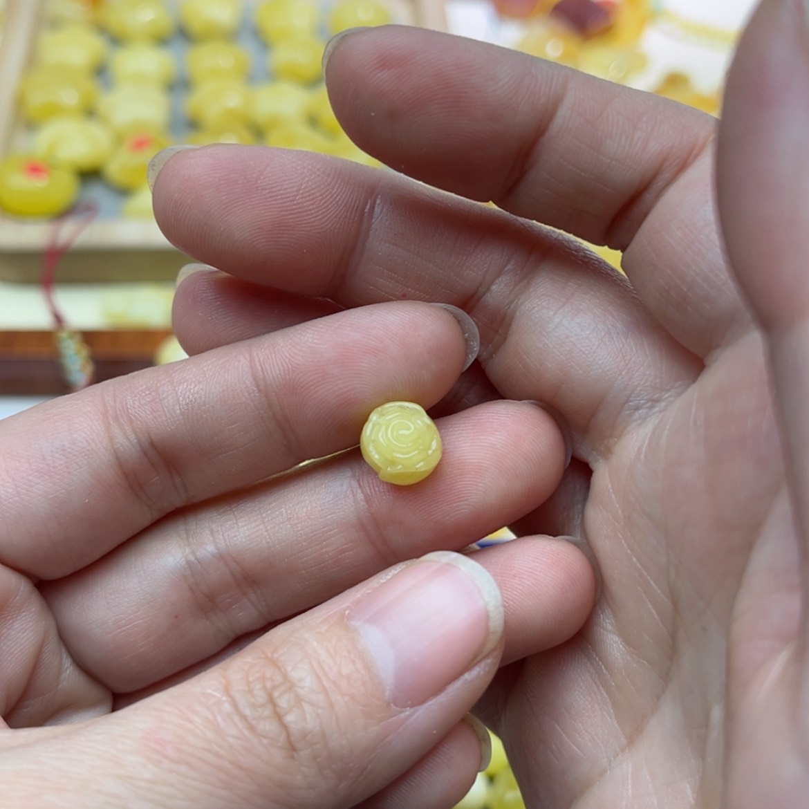 【闪购商品】蜜蜡裸石未镶嵌最*宣配饰