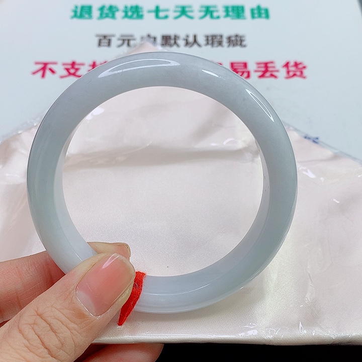 未镶嵌手镯翡翠可***?