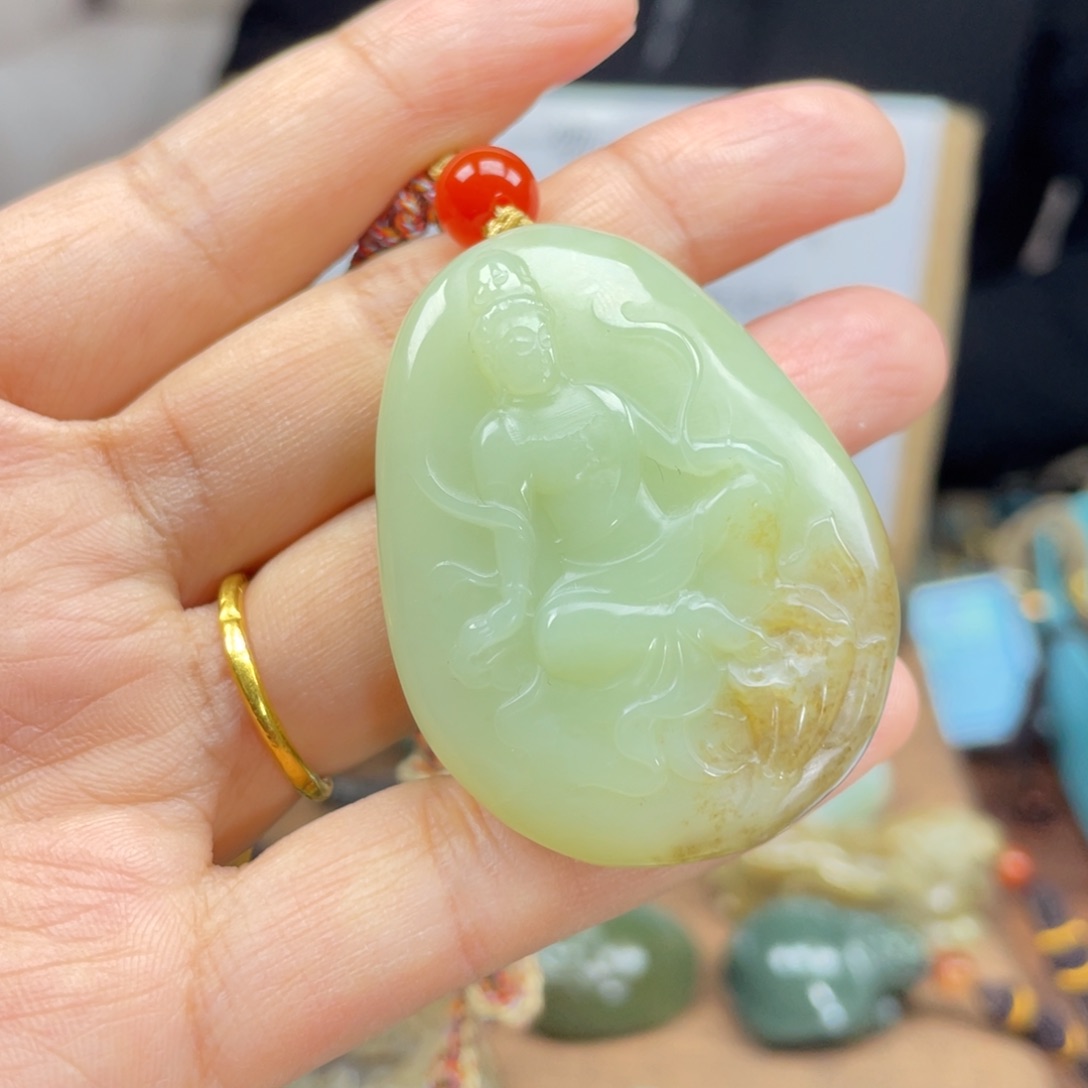 和田玉颈饰未镶嵌