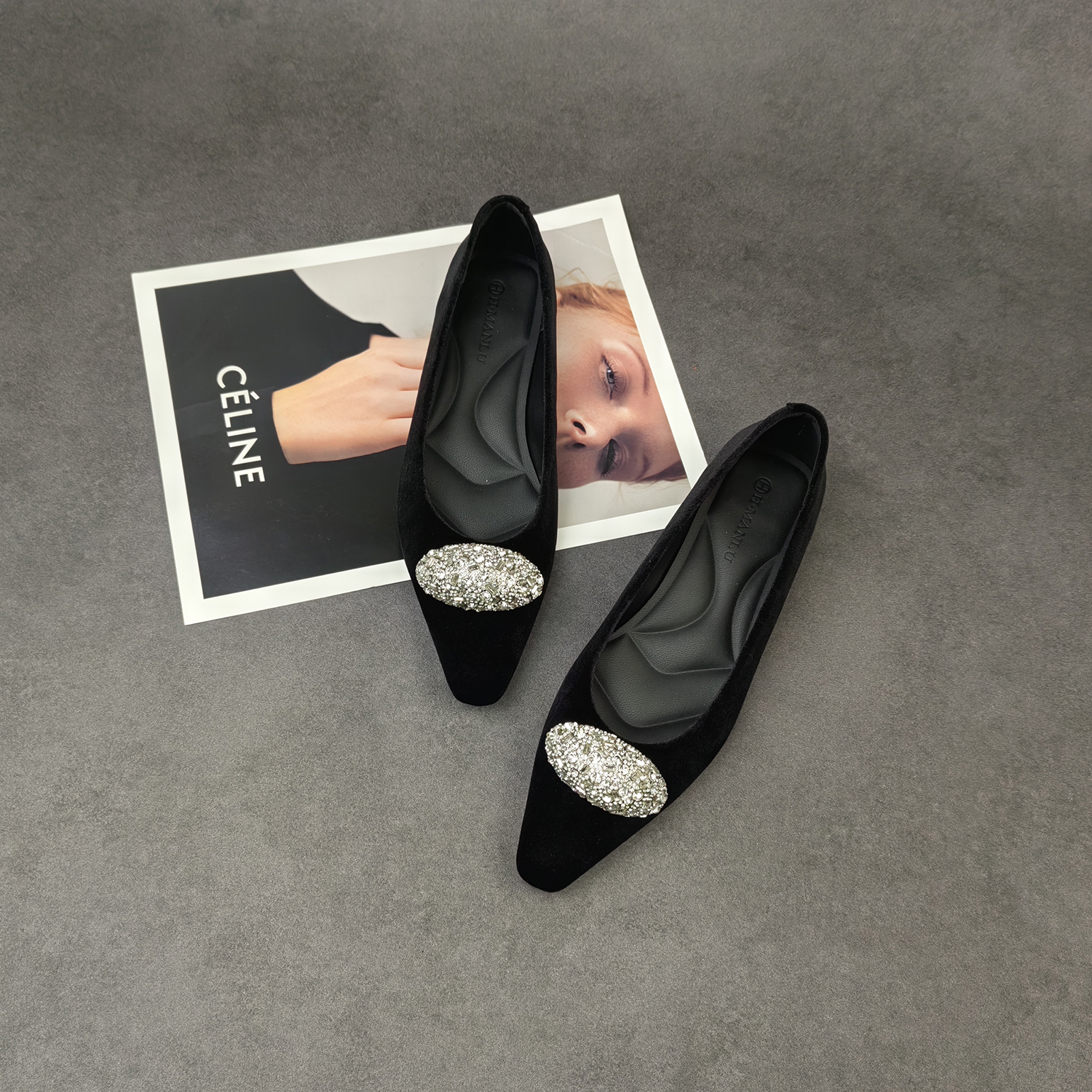 火爆春季新款法式小众小方头平底时尚水钻浅口黑色女单鞋6071