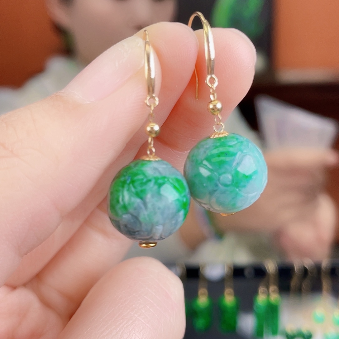 翡翠18K金镶嵌耳饰