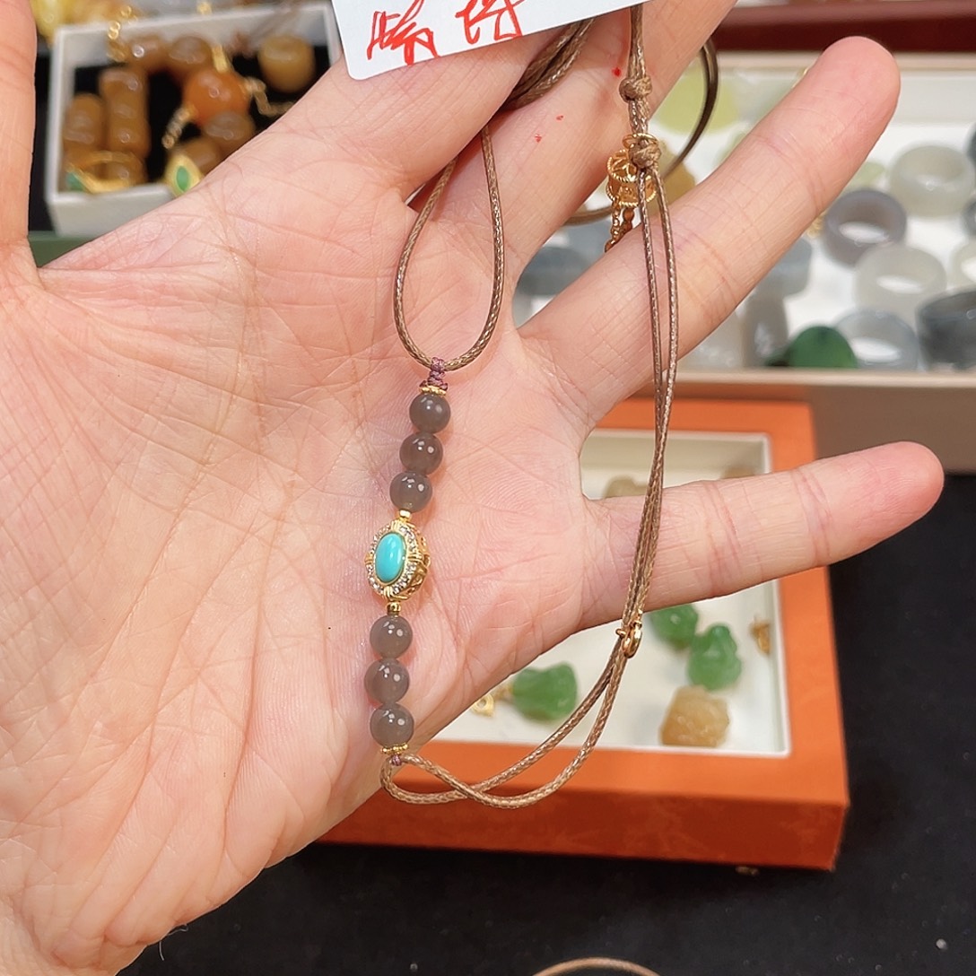 和田玉未镶嵌珠宝半成品A182