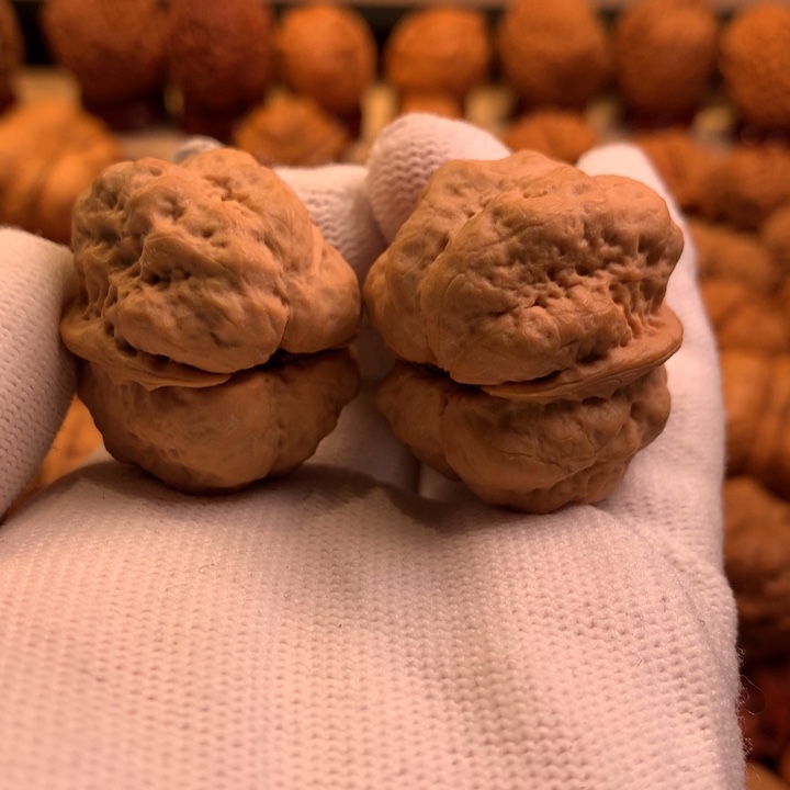 文玩核桃吊坠21哦哦哦哦